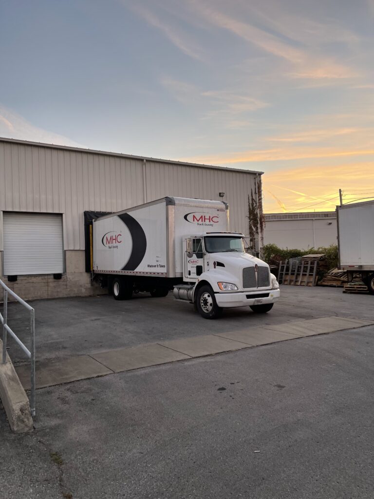 Noteworthy 26 foot box truck in dock in Nashville
